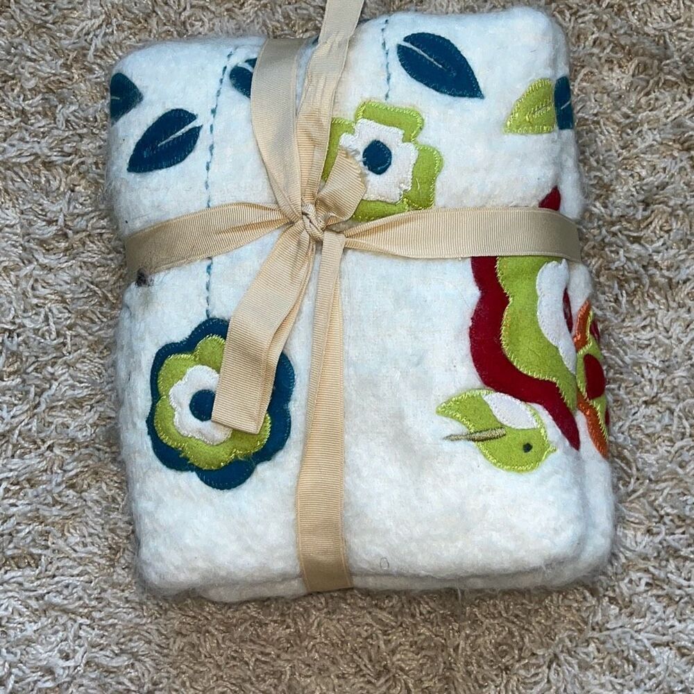 New Pier 1 Imports Embroidered Floral Birds Wool Blend Decorative Throw 50" x 60